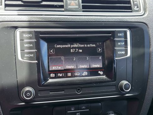 Used 2018 Volkswagen Jetta S FWD image 19