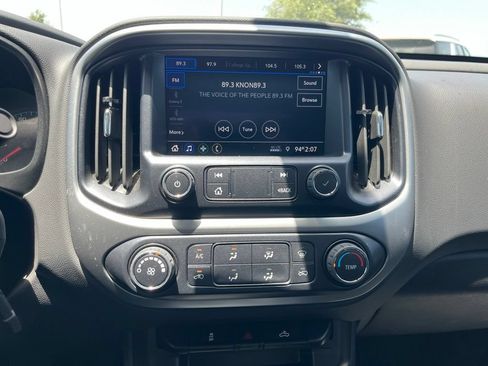 Used 2022 Chevrolet Colorado LT RWD image 12