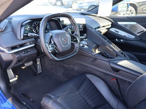 Used 2023 Chevrolet Corvette Stingray Preferred Cpe w/ Z51 Performance Package RWD image 13
