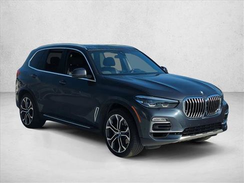 Used 2020 BMW X5 xDrive40i w/ Premium Package image 3