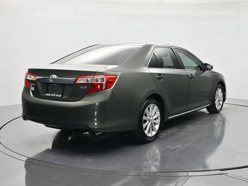 Used 2013 Toyota Camry XLE FWD image 5