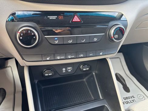 Used 2019 Hyundai Tucson Value AWD/4WD image 23