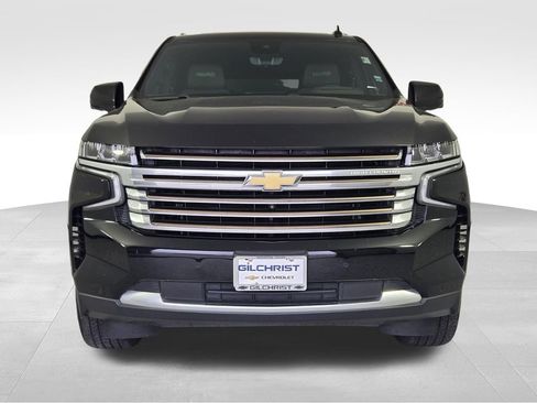 Used 2024 Chevrolet Suburban High Country AWD/4WD image 2