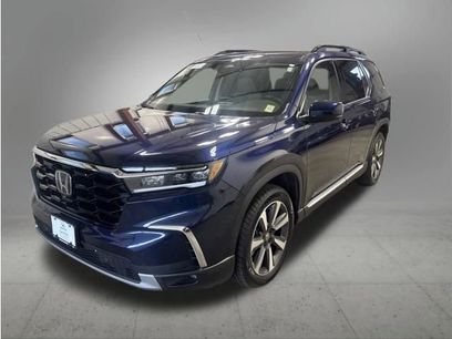 Certified 2025 Honda Pilot Touring