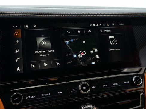 Used 2025 Bentley Flying Spur Plug-In Hybrid image 40