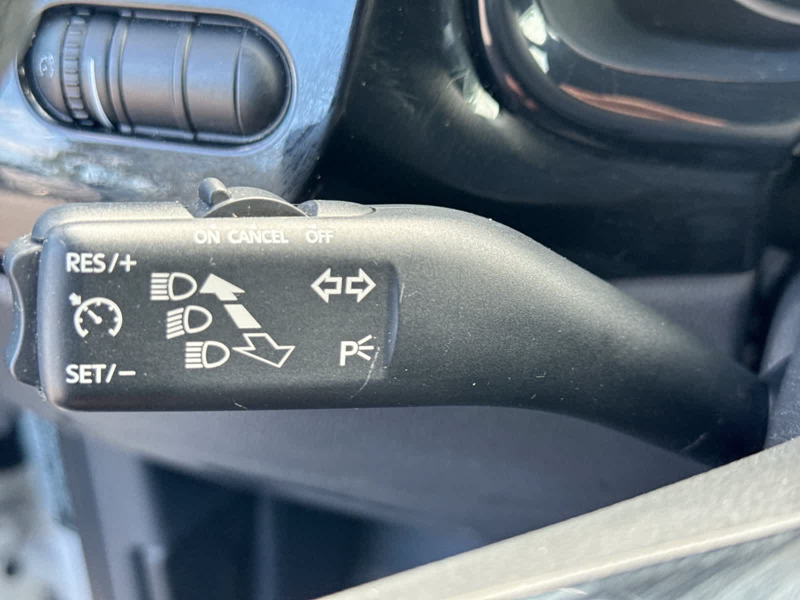 Used 2019 Volkswagen Beetle 2.0T S FWD image 29