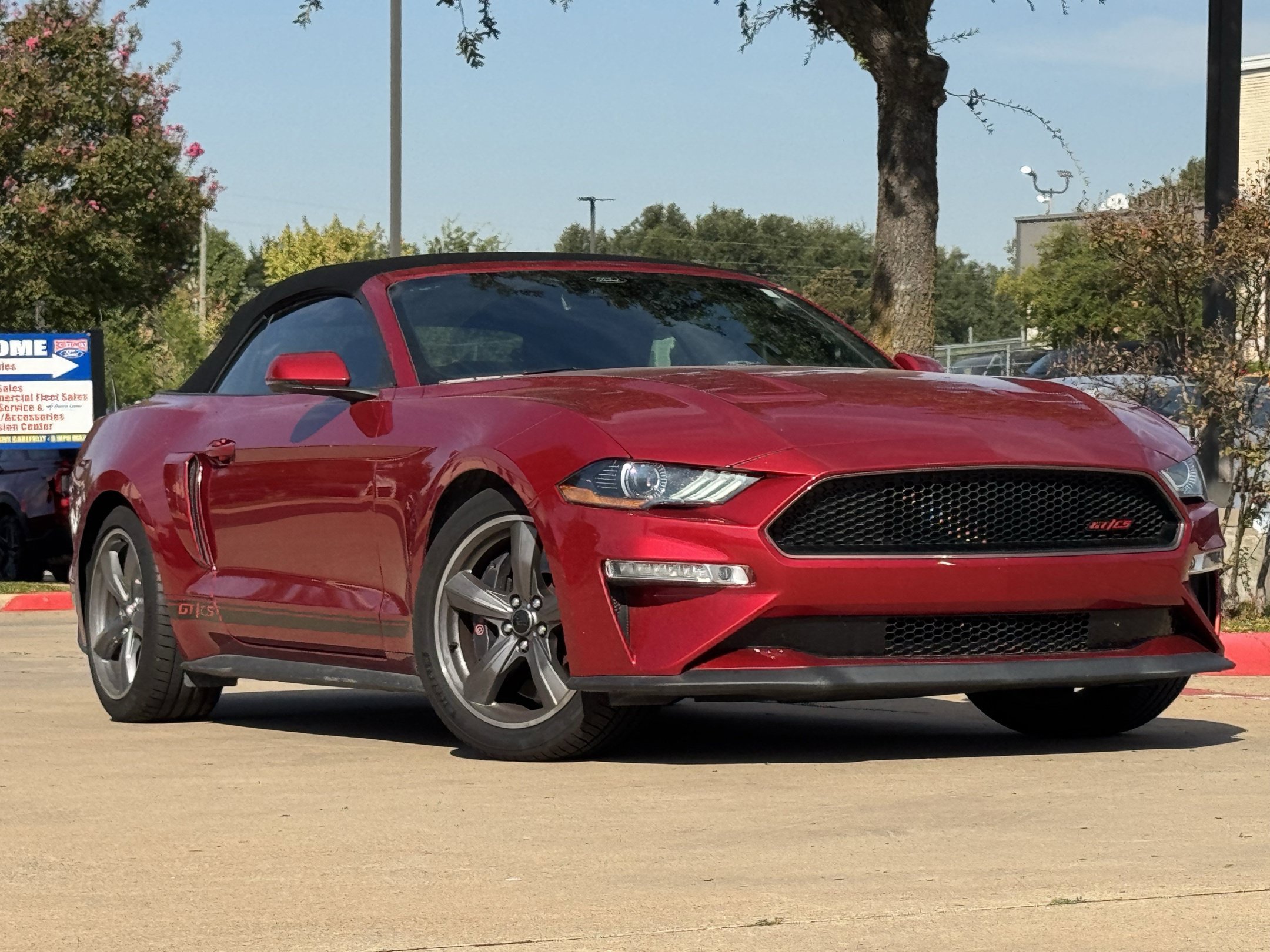 Used 2023 Ford Mustang GT Premium w/ GT Performance Package RWD image 2