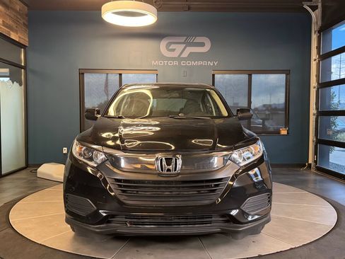 Used 2021 Honda HR-V LX image 8