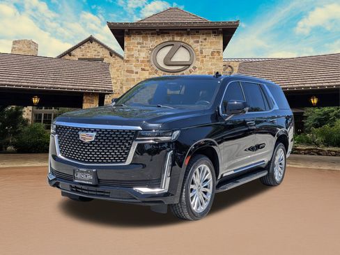 Used 2022 Cadillac Escalade Luxury w/ LPO, Floor Liner Package RWD image 4