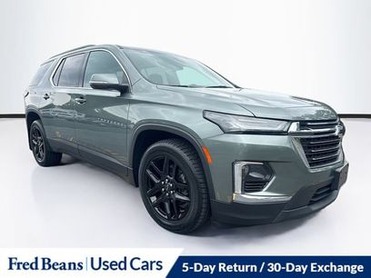 Used 2023 Chevrolet Traverse LT