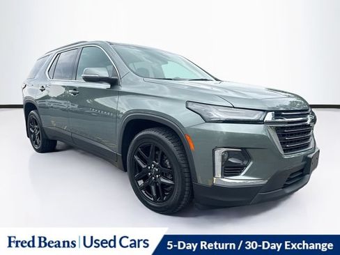 Used 2023 Chevrolet Traverse LT AWD/4WD image 1