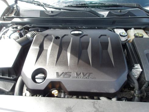 Used 2019 Chevrolet Impala Premier FWD image 28