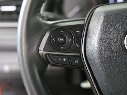 Used 2021 Toyota Camry SE image 7