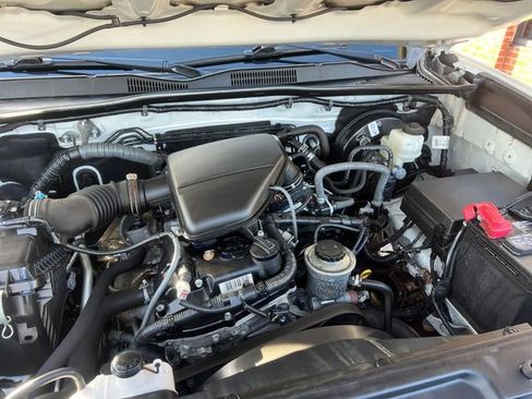 Used 2022 Toyota Tacoma SR image 36