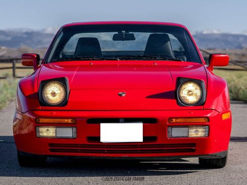 Used 1988 Porsche 944 Turbo image 17