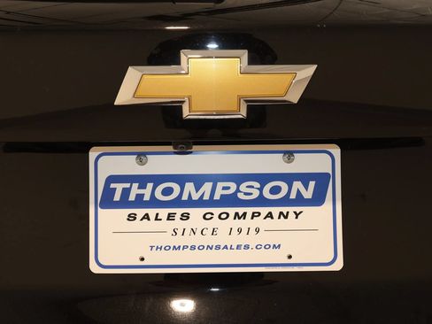 Used 2025 Chevrolet Trax LT FWD image 35