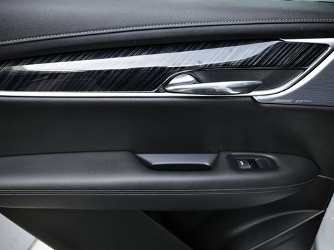 Used 2024 Cadillac XT6 Premium Luxury w/ Technology Package image 25