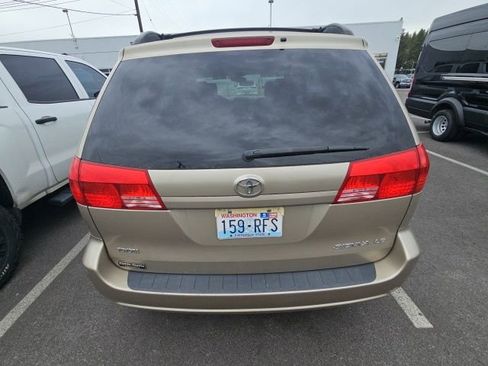 Used 2004 Toyota Sienna LE FWD image 6