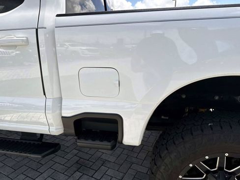 Used 2024 Ford F250 Lariat w/ Lariat Ultimate Package AWD/4WD image 12