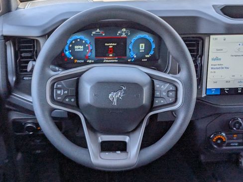 New 2026 Ford Bronco 4-Door AWD/4WD image 10