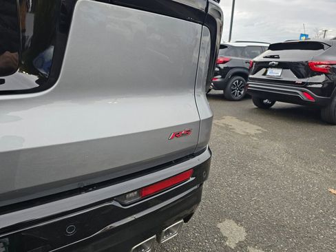 New 2026 Chevrolet Traverse RS w/ LPO, Floor Liner Package image 23