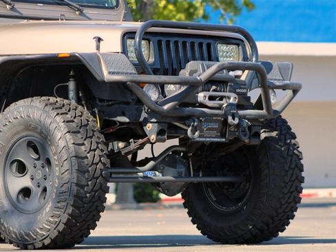Used 1988 Jeep Wrangler Sahara AWD/4WD image 11