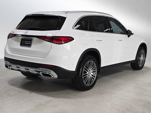Used 2026 Mercedes-Benz GLC 300 4MATIC image 3