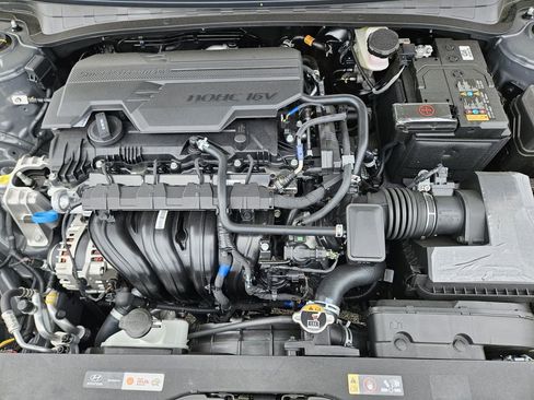 New 2026 Hyundai Elantra SEL Sport Premium FWD image 31