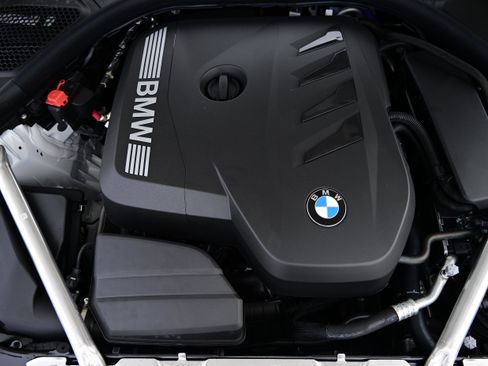Used 2025 BMW 430i Coupe w/ M Sport Package image 30