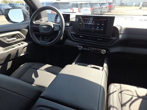Used 2024 Chevrolet Silverado EV W/T image 28