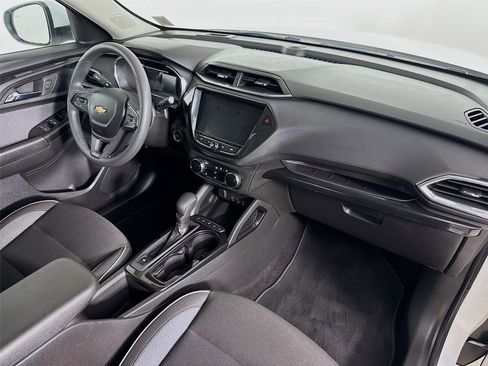 Used 2023 Chevrolet TrailBlazer LT w/ Convenience Package image 27