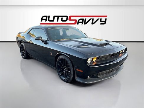 Used 2020 Dodge Challenger R/T Scat Pack image 1