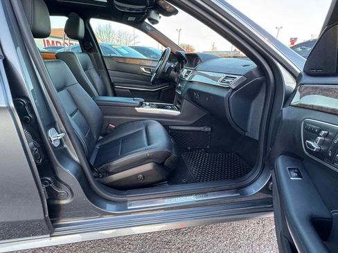 Used 2016 Mercedes-Benz E 350 4MATIC Sedan image 14