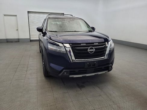 Used 2022 Nissan Pathfinder SL AWD/4WD image 14