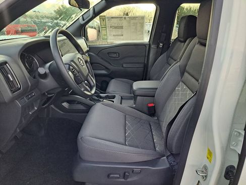 New 2026 Nissan Frontier SV w/ SV Convenience Package AWD/4WD image 7