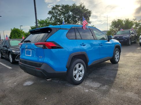 Used 2019 Toyota RAV4 XLE FWD image 12