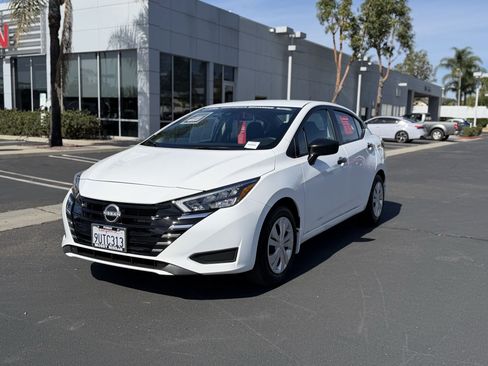 Certified 2025 Nissan Versa S w/ Trunk Package image 1