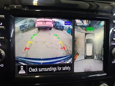 Used 2022 Nissan Murano SL w/ SL Moonroof Package image 15