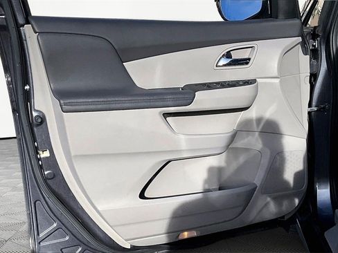 Used 2015 Honda Odyssey EX-L image 23