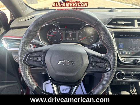Used 2023 Chevrolet TrailBlazer RS w/ Sun and Liftgate Package image 3