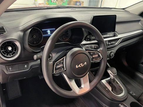 Used 2023 Kia Forte LXS image 18
