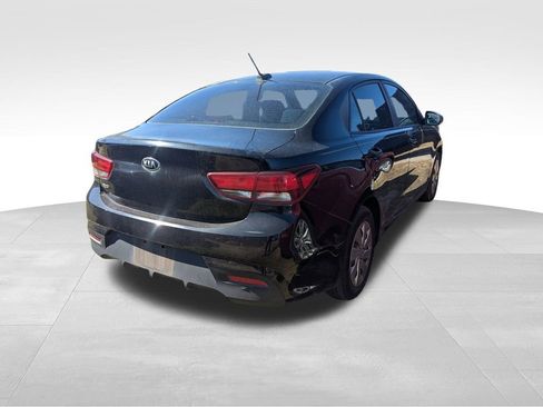 Used 2018 Kia Rio LX image 2
