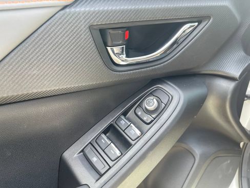 Used 2025 Subaru Crosstrek 2.5i Limited w/ Crosstrek Mirror Package AWD/4WD image 8