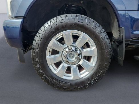 Used 2019 Ford F250 Platinum w/ Platinum Ultimate Package AWD/4WD image 14