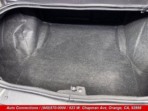 Used 2013 Dodge Challenger SXT RWD image 22