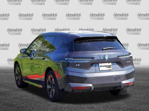 Used 2024 BMW iX xDrive50 w/ Sport Package AWD/4WD image 6