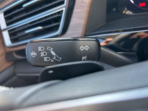 New 2026 Volkswagen Atlas SE FWD image 29