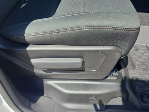 New 2026 RAM 1500 Big Horn AWD/4WD image 32