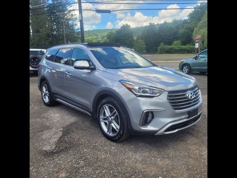 Used 2017 Hyundai Santa Fe Limited AWD/4WD image 2