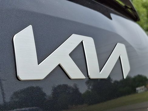 Used 2024 Kia Telluride S w/ S Sunroof Package AWD/4WD image 32